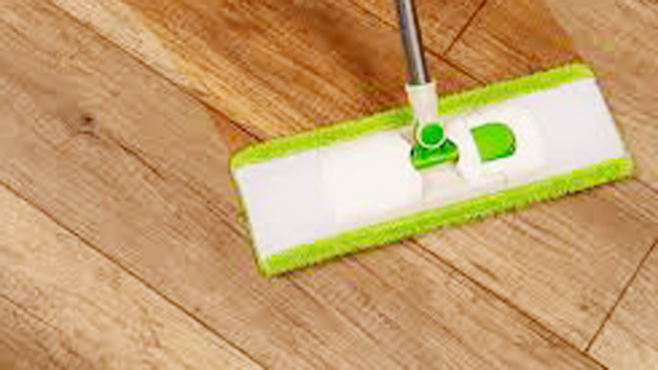 What Is the Best Homemade Laminate Floor Cleaner? 1 What Is the Best Homemade Laminate Floor Cleaner